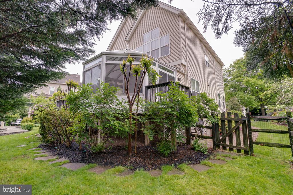 6735 ECKERT COURT