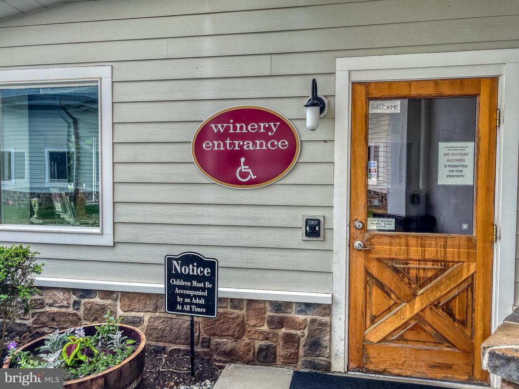 6735 ECKERT COURT