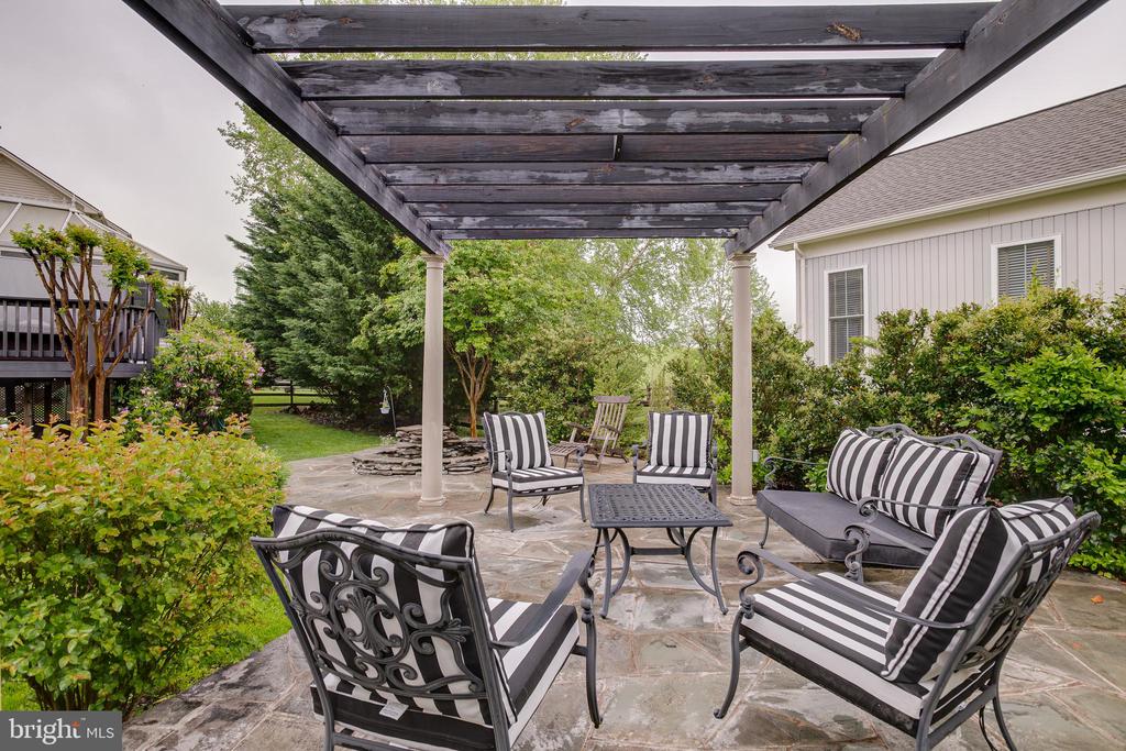 6735 ECKERT COURT