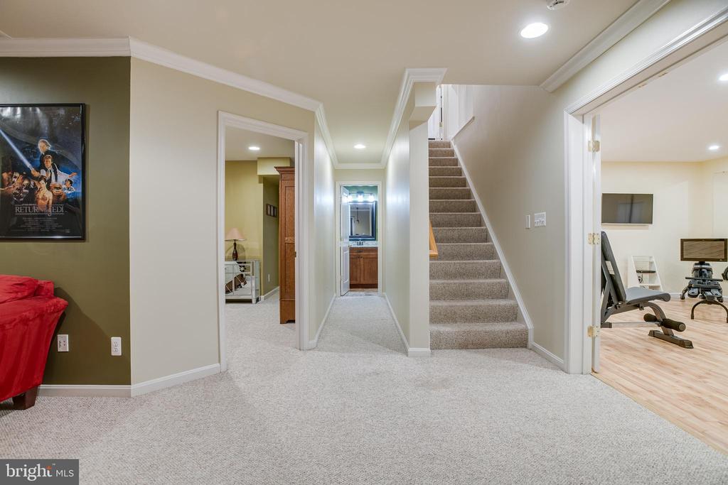 6735 ECKERT COURT