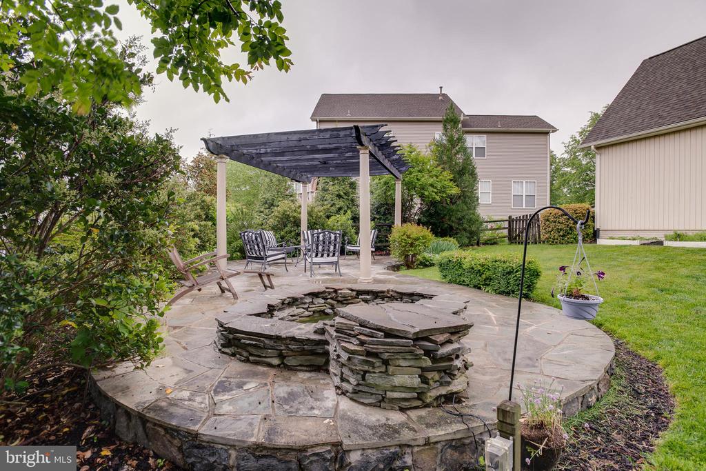 6735 ECKERT COURT