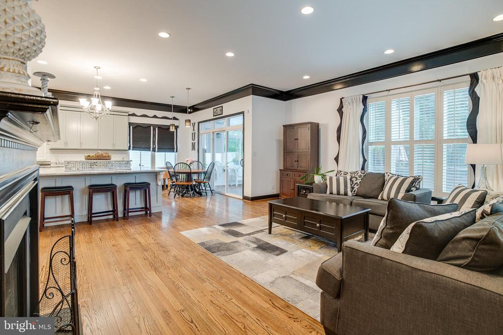 6735 ECKERT COURT