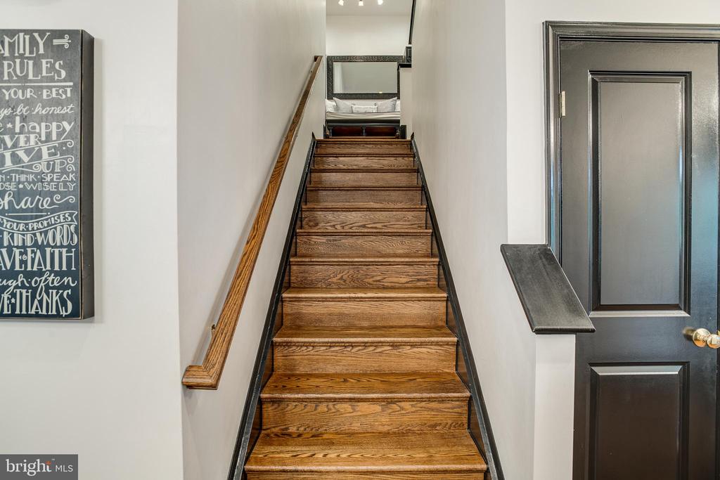 6735 ECKERT COURT
