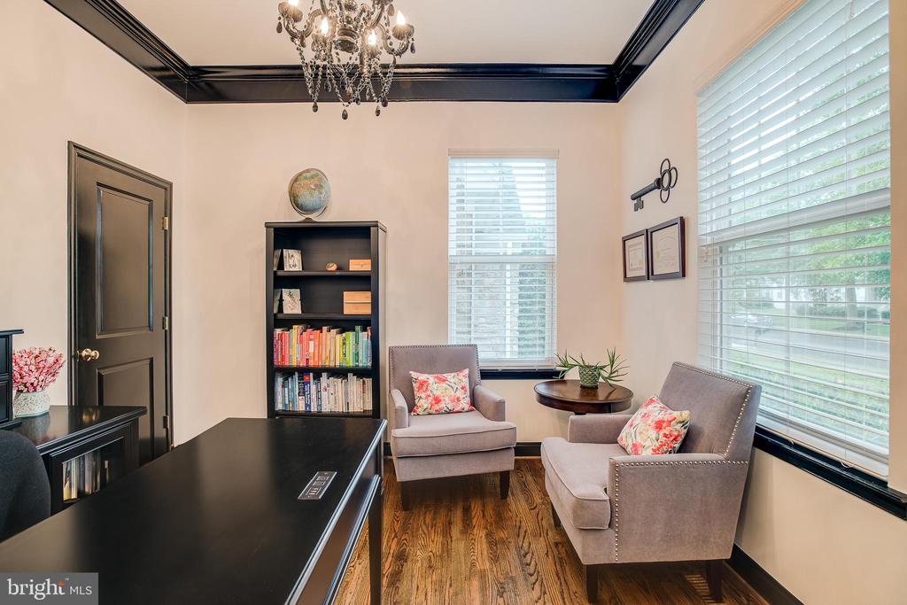 6735 ECKERT COURT