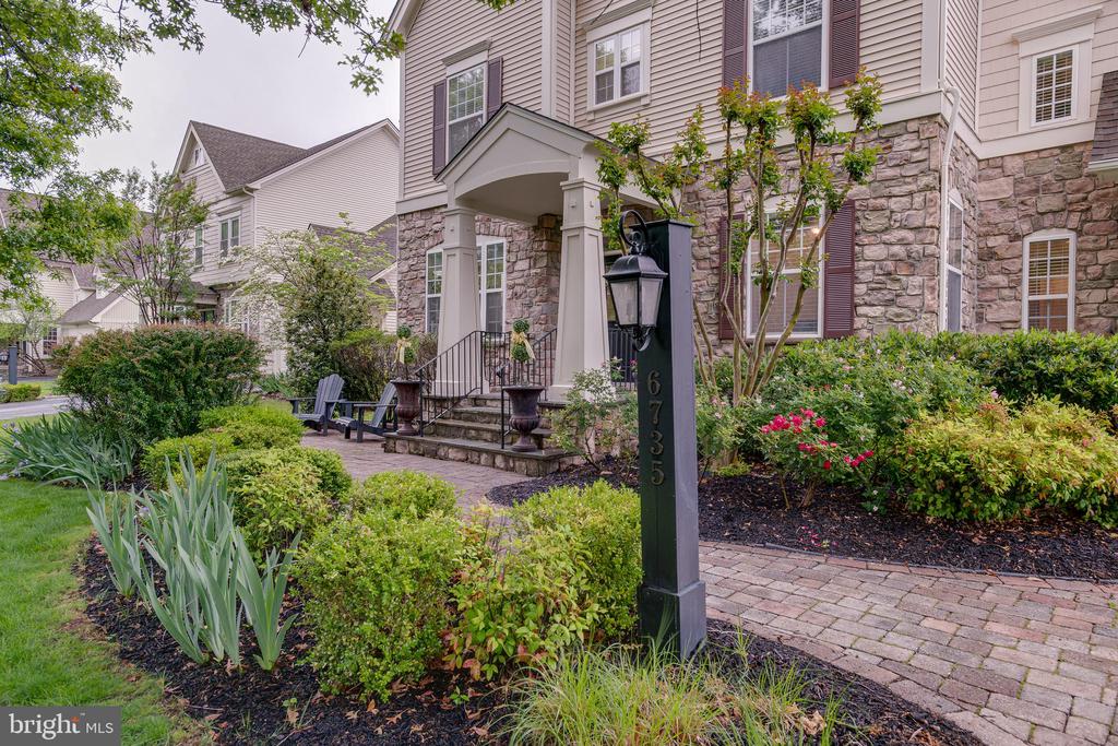6735 ECKERT COURT