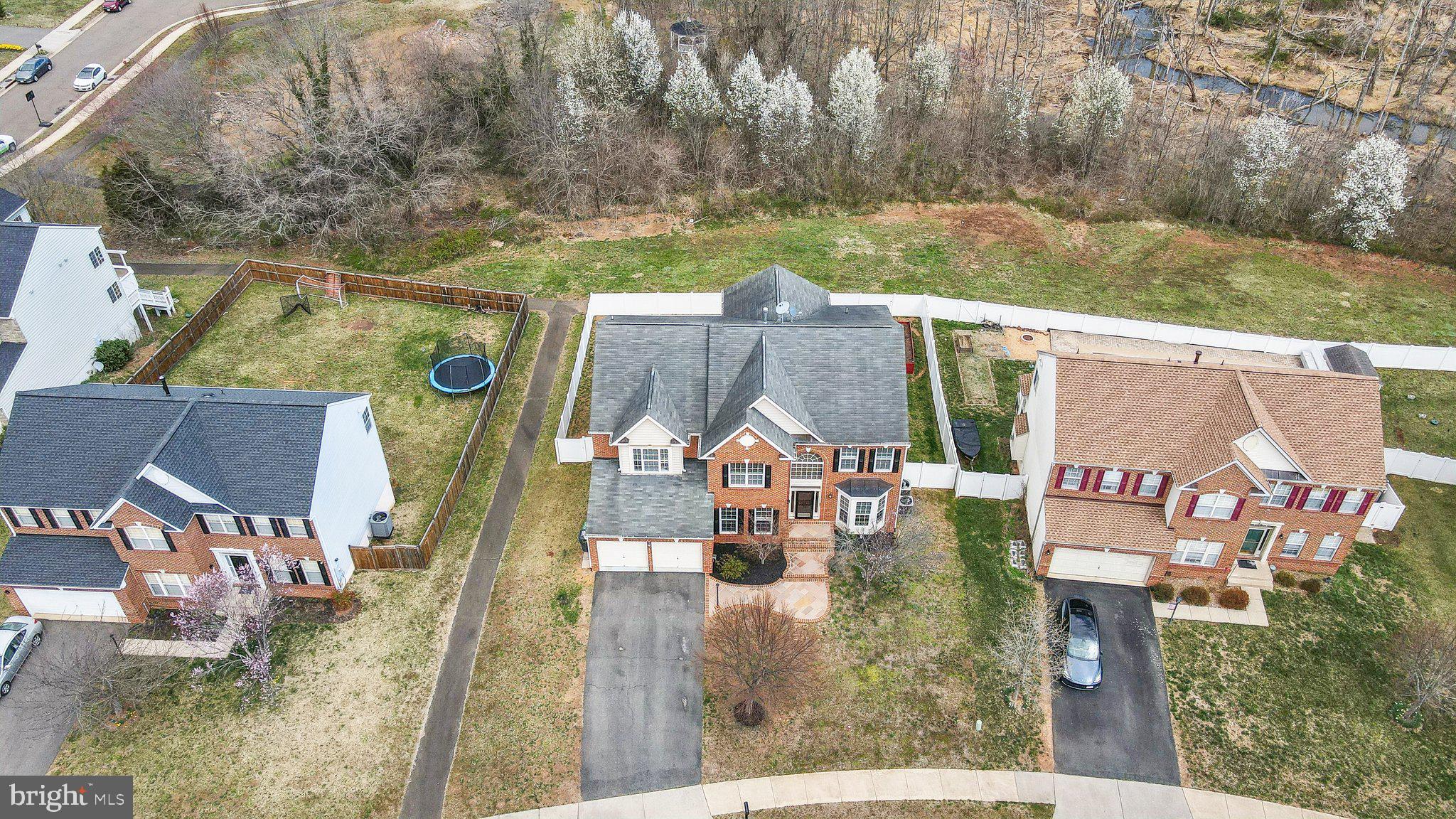 10775 REYNARD FOX LANE