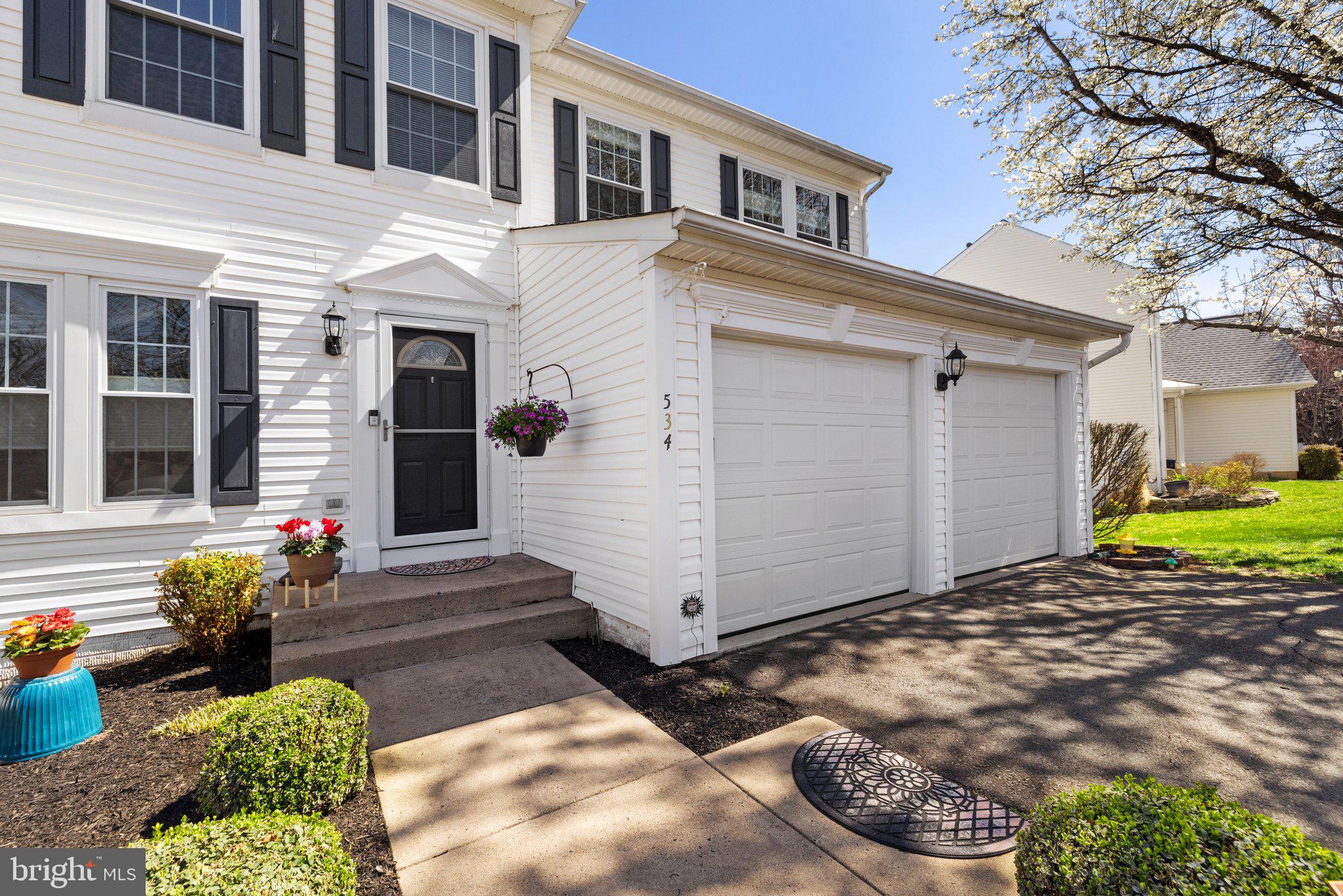 534 ESTATE AVENUE