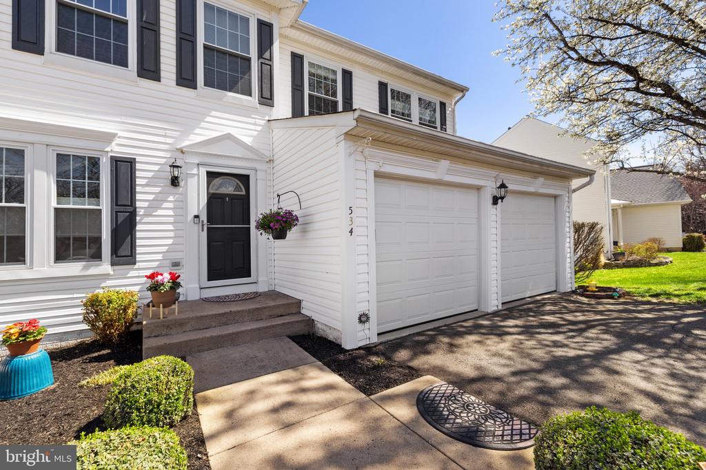 534 ESTATE AVENUE