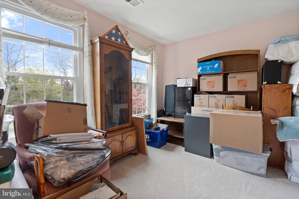 534 ESTATE AVENUE