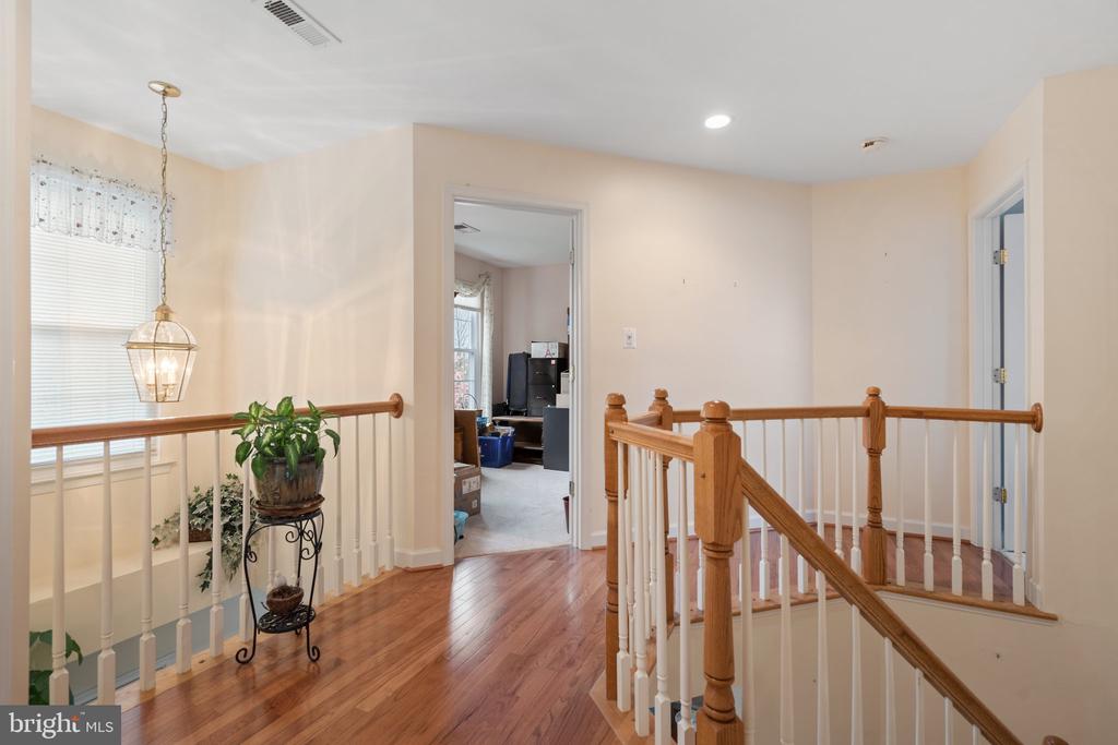 534 ESTATE AVENUE