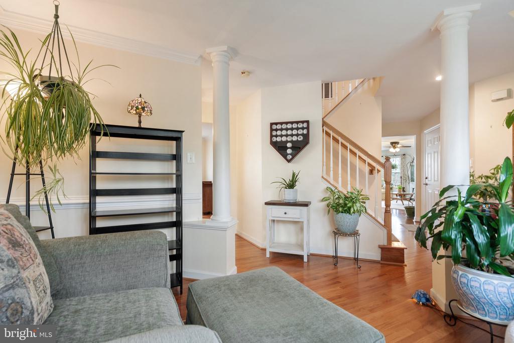 534 ESTATE AVENUE