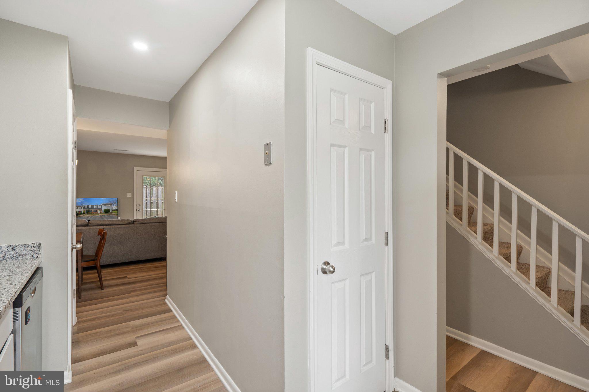 14 KINGSBRIDGE COURT