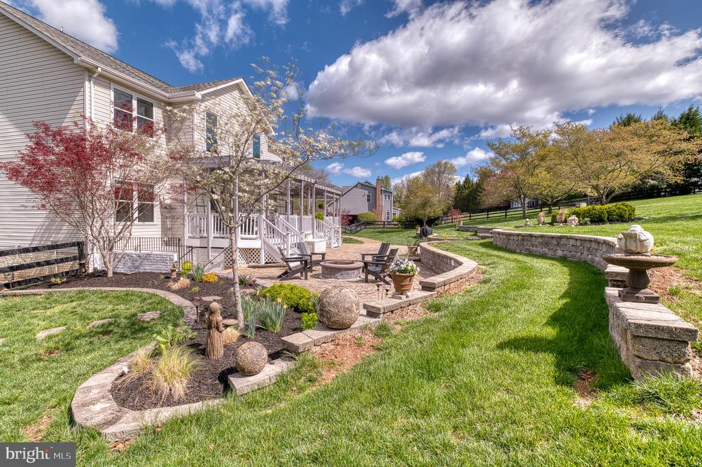 7179 BREWSTER LANE