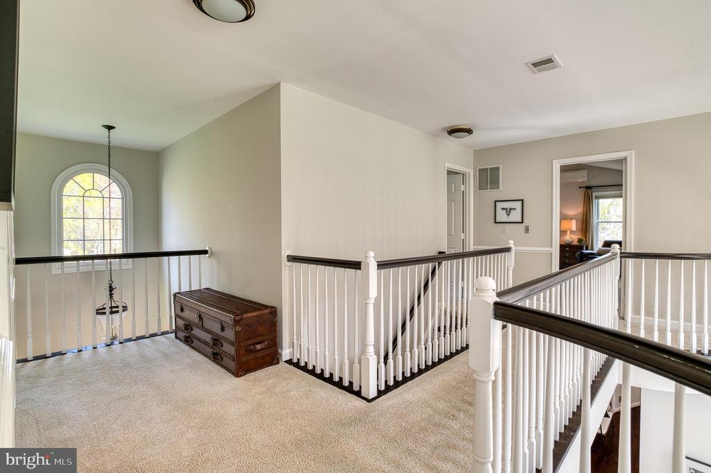 7179 BREWSTER LANE