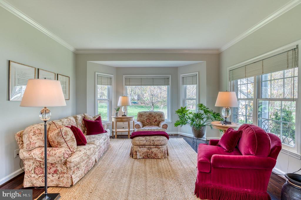 7179 BREWSTER LANE