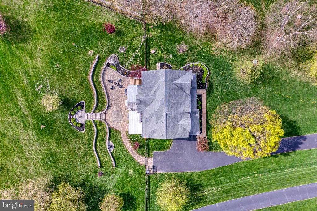 7179 BREWSTER LANE