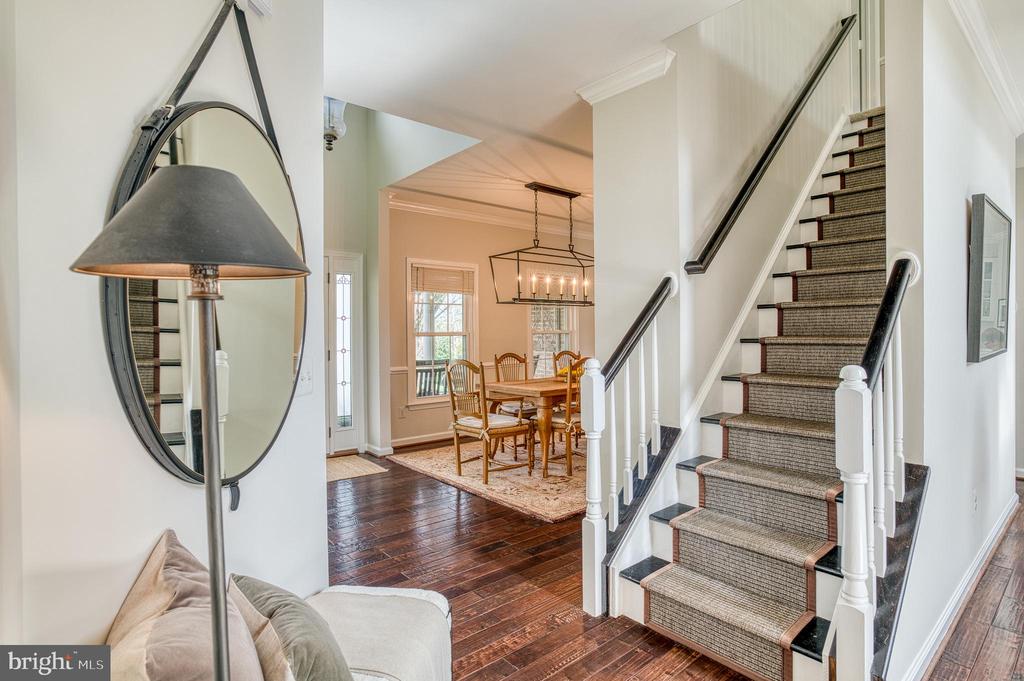 7179 BREWSTER LANE