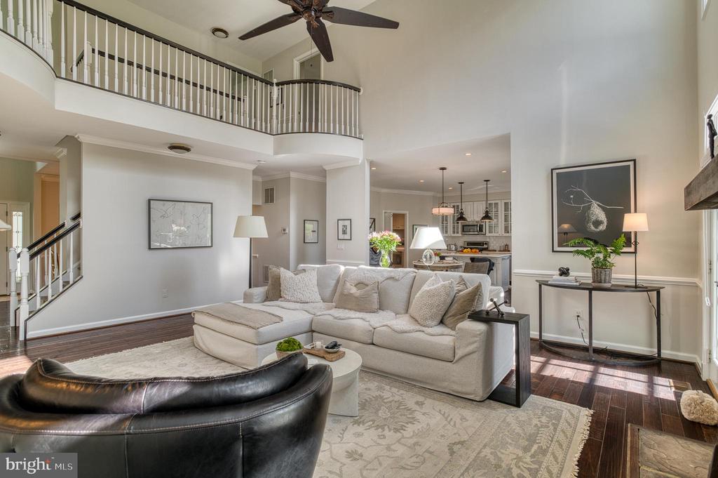 7179 BREWSTER LANE