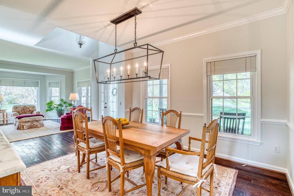 7179 BREWSTER LANE