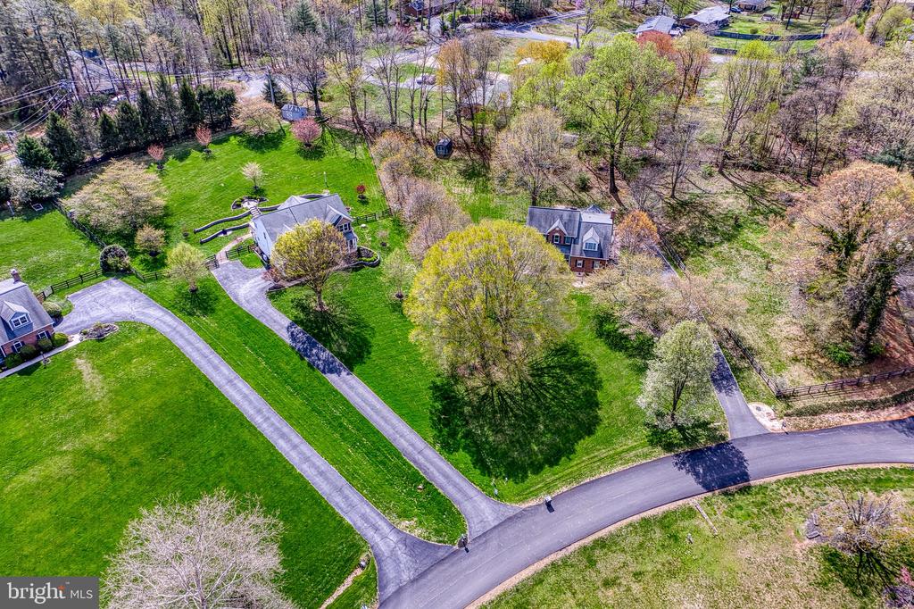 7179 BREWSTER LANE
