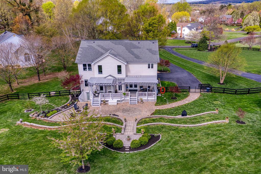 7179 BREWSTER LANE
