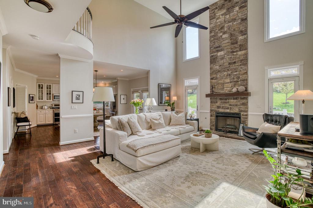 7179 BREWSTER LANE