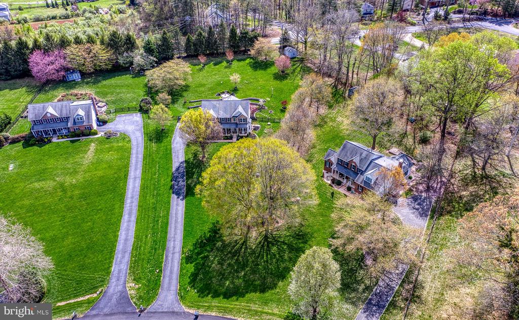 7179 BREWSTER LANE