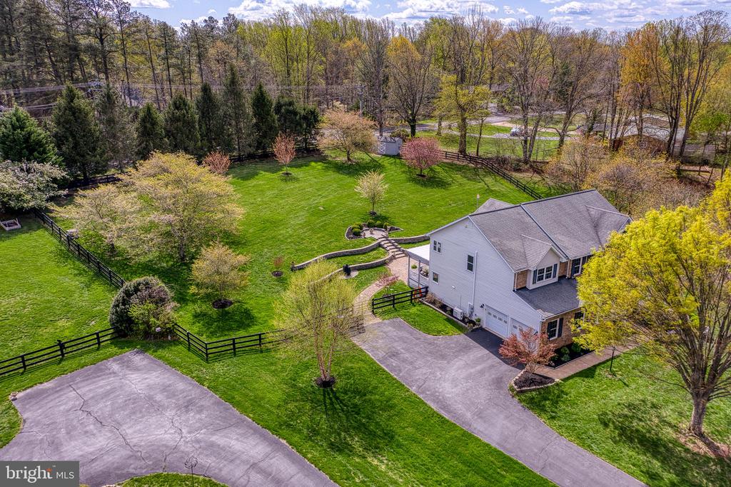 7179 BREWSTER LANE