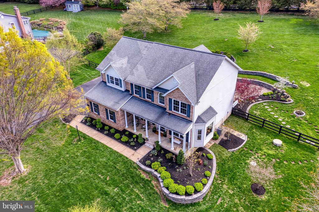 7179 BREWSTER LANE
