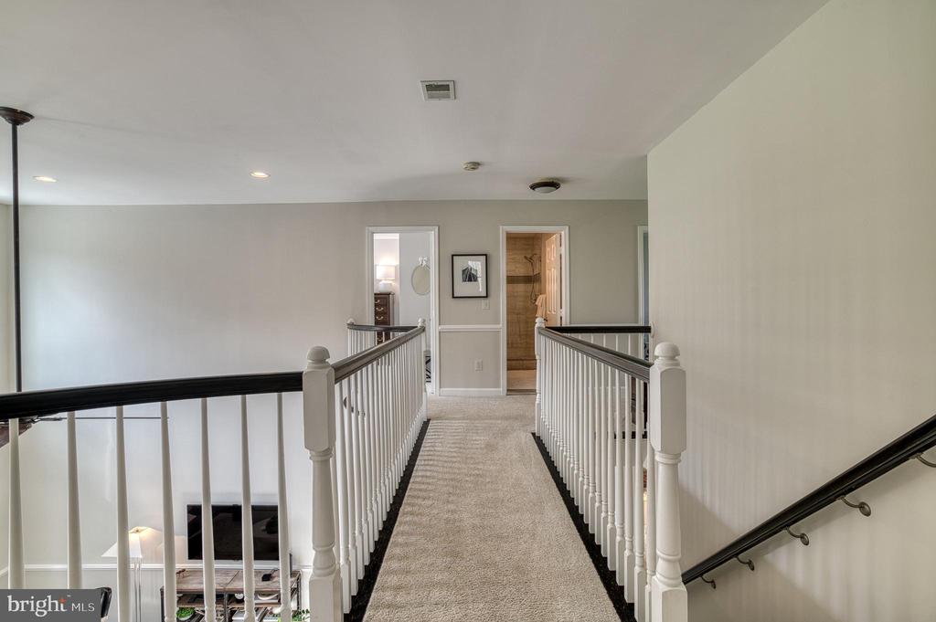 7179 BREWSTER LANE