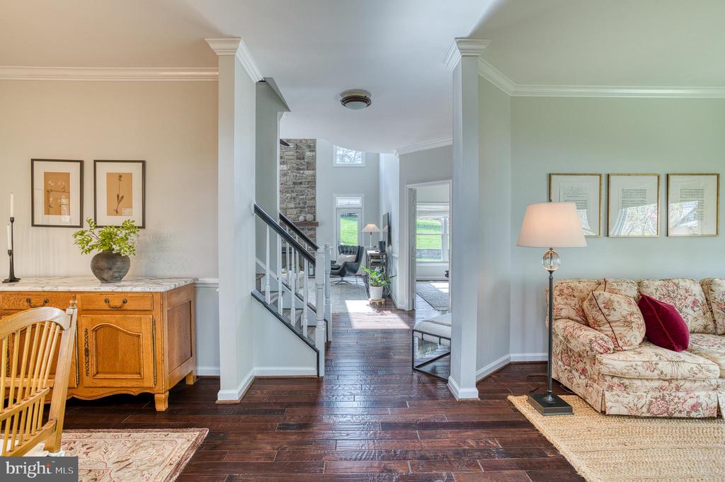 7179 BREWSTER LANE