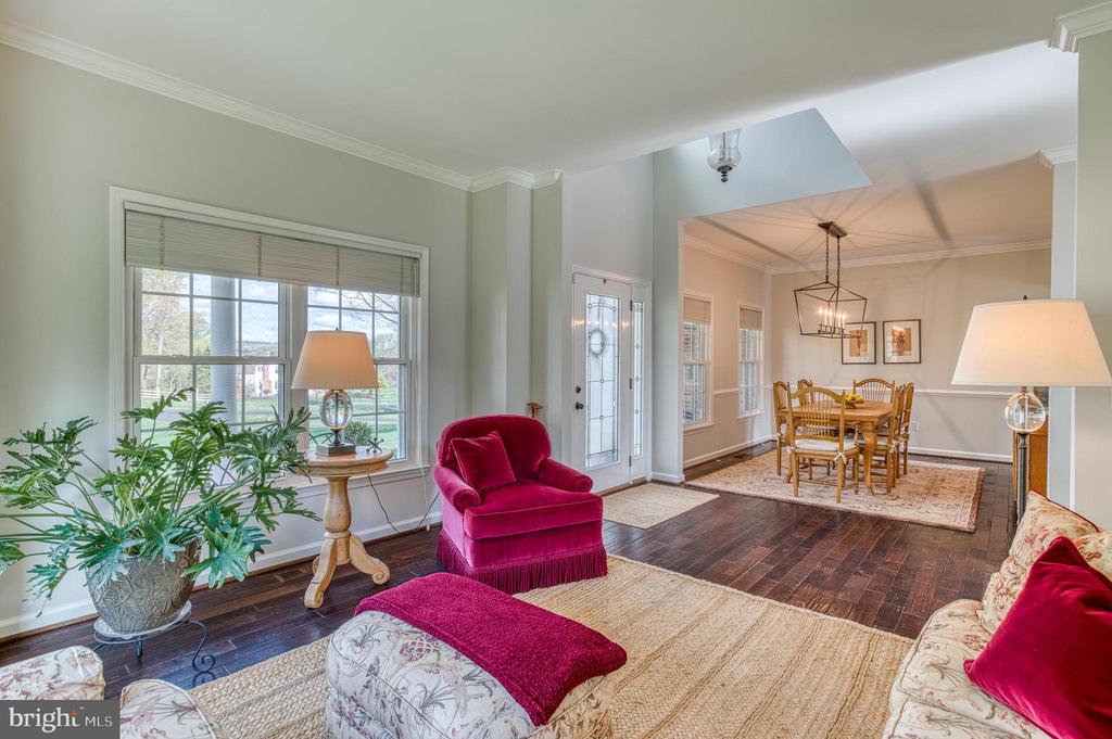 7179 BREWSTER LANE