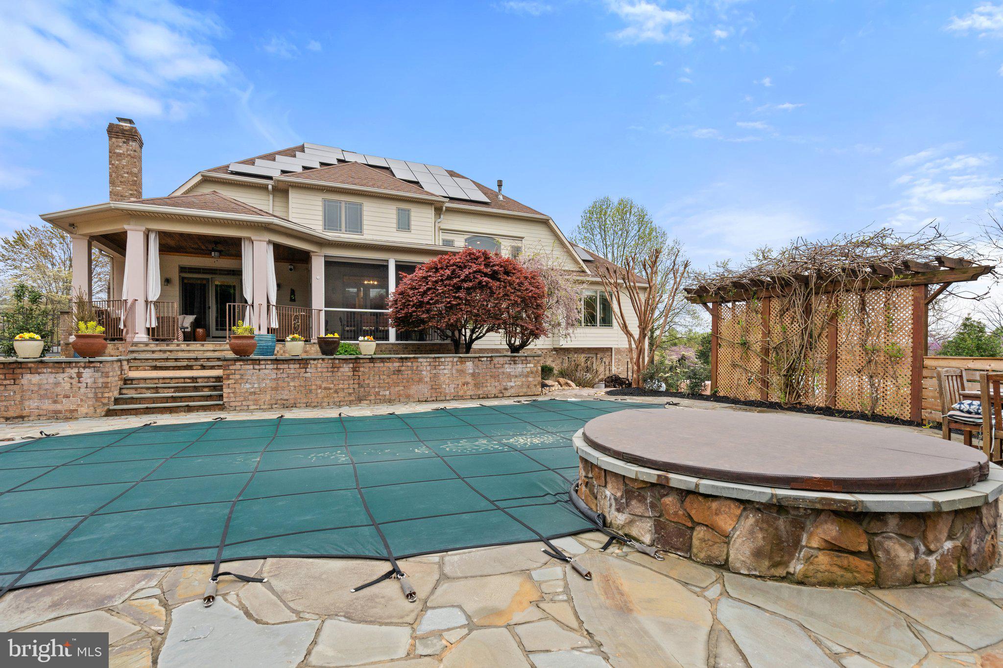 7827 WELLINGTON DRIVE