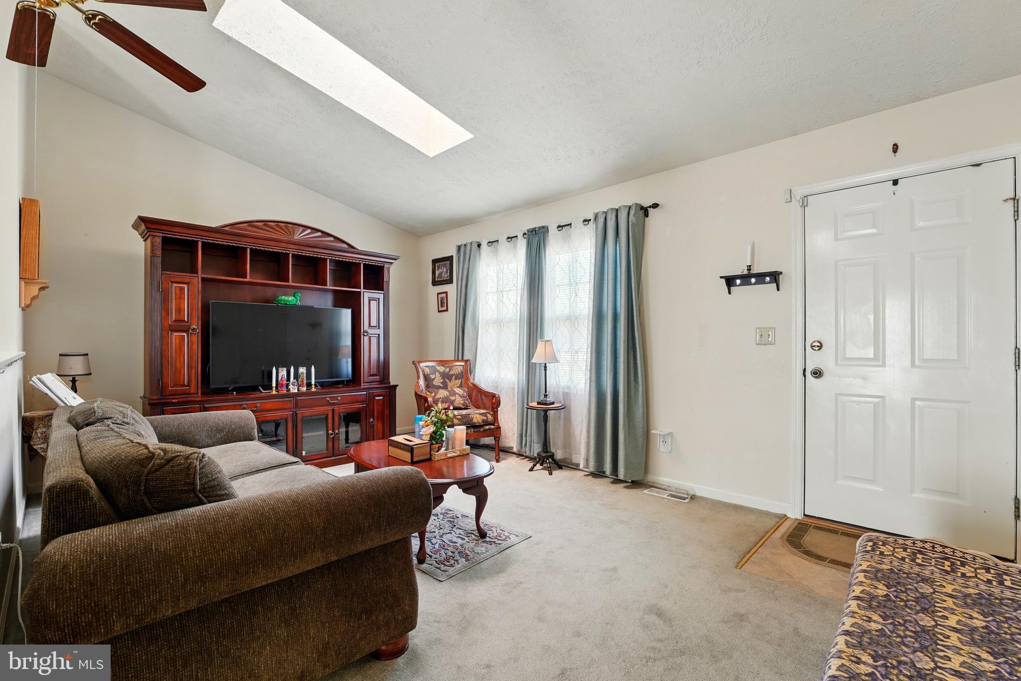 6775 RUGBY PLACE