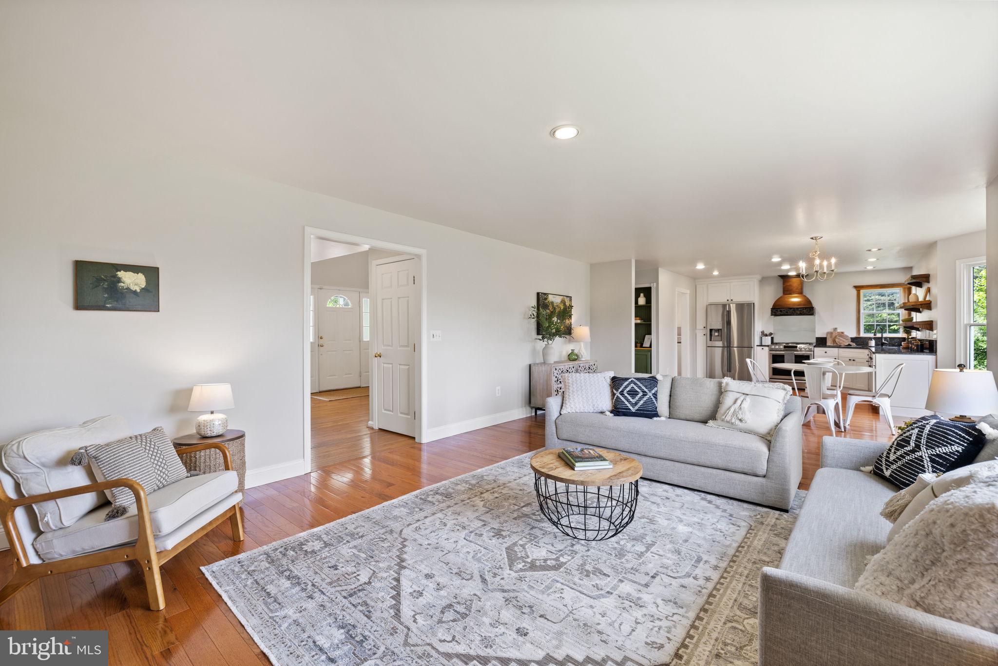 5722 POND VIEW LANE