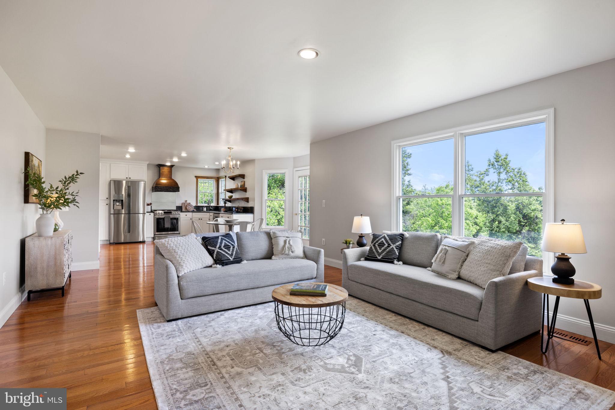 5722 POND VIEW LANE