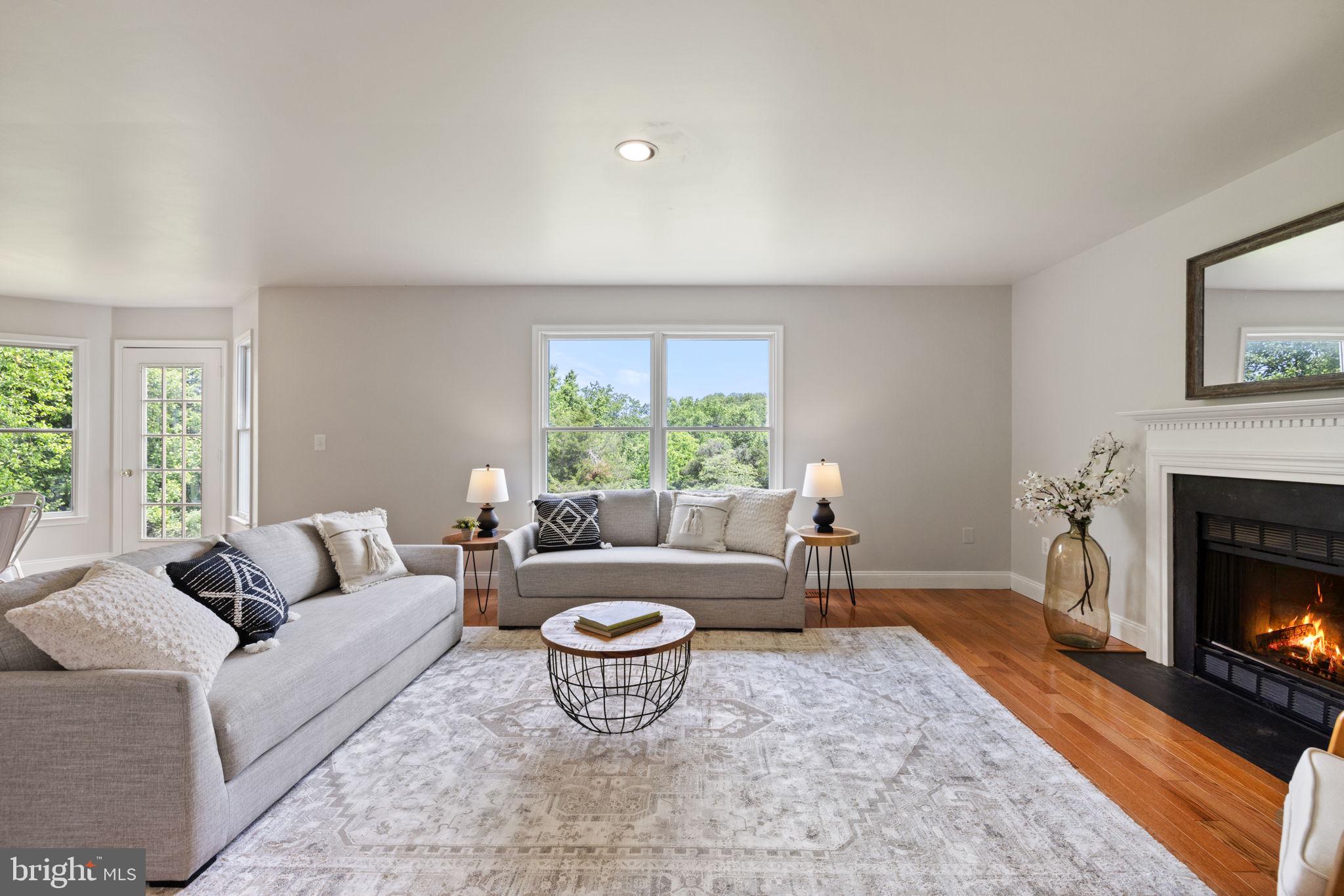 5722 POND VIEW LANE