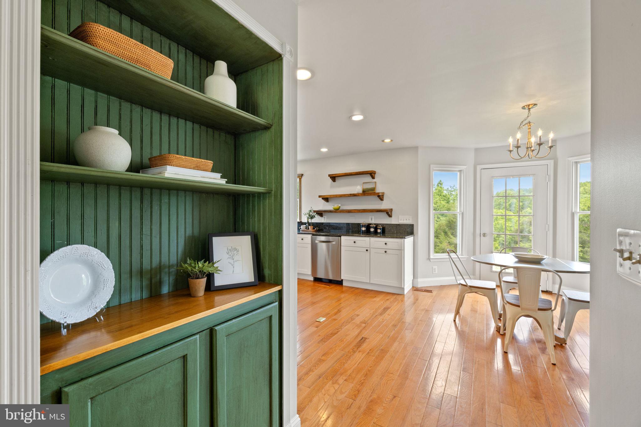 5722 POND VIEW LANE