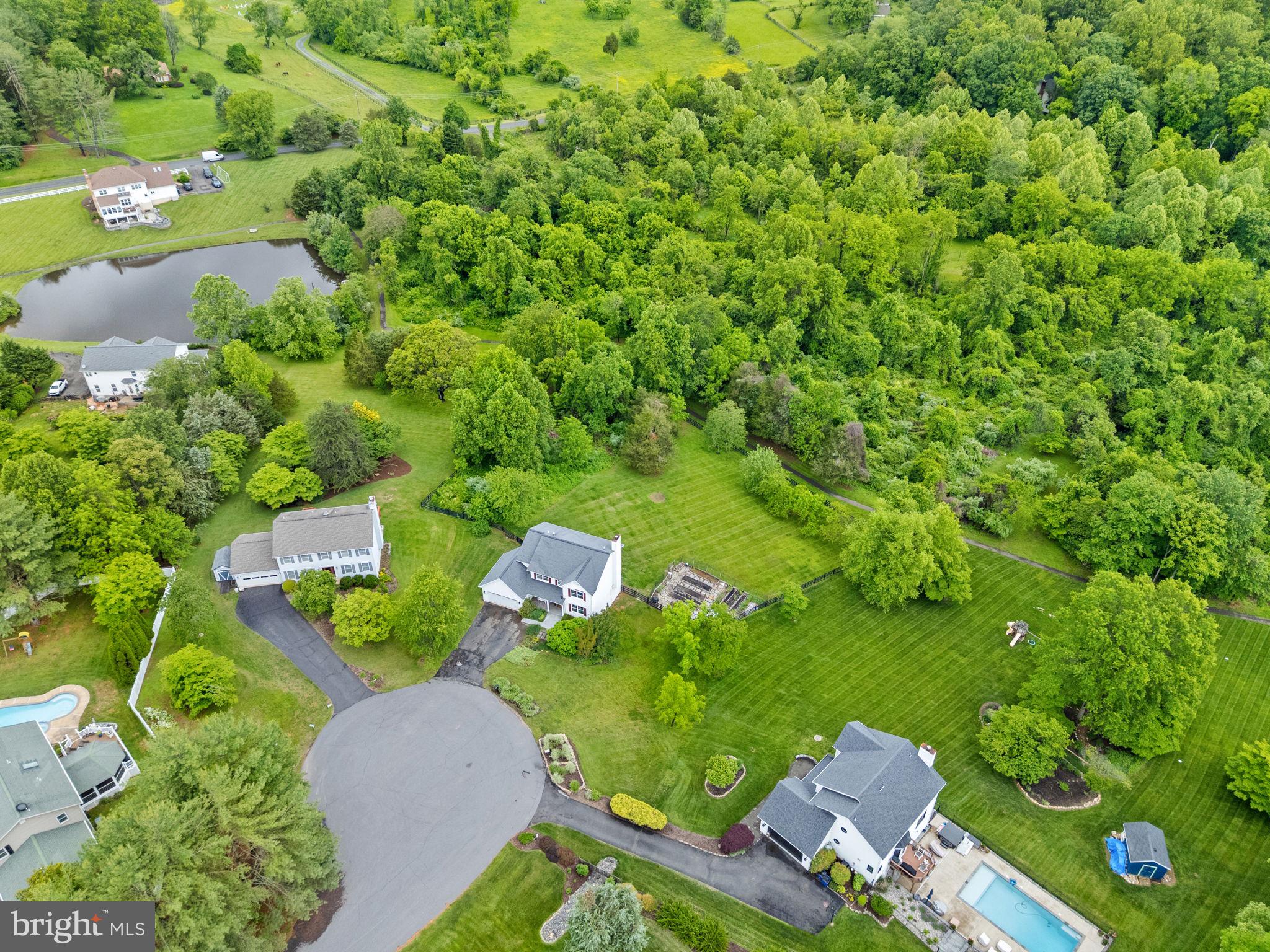 5722 POND VIEW LANE