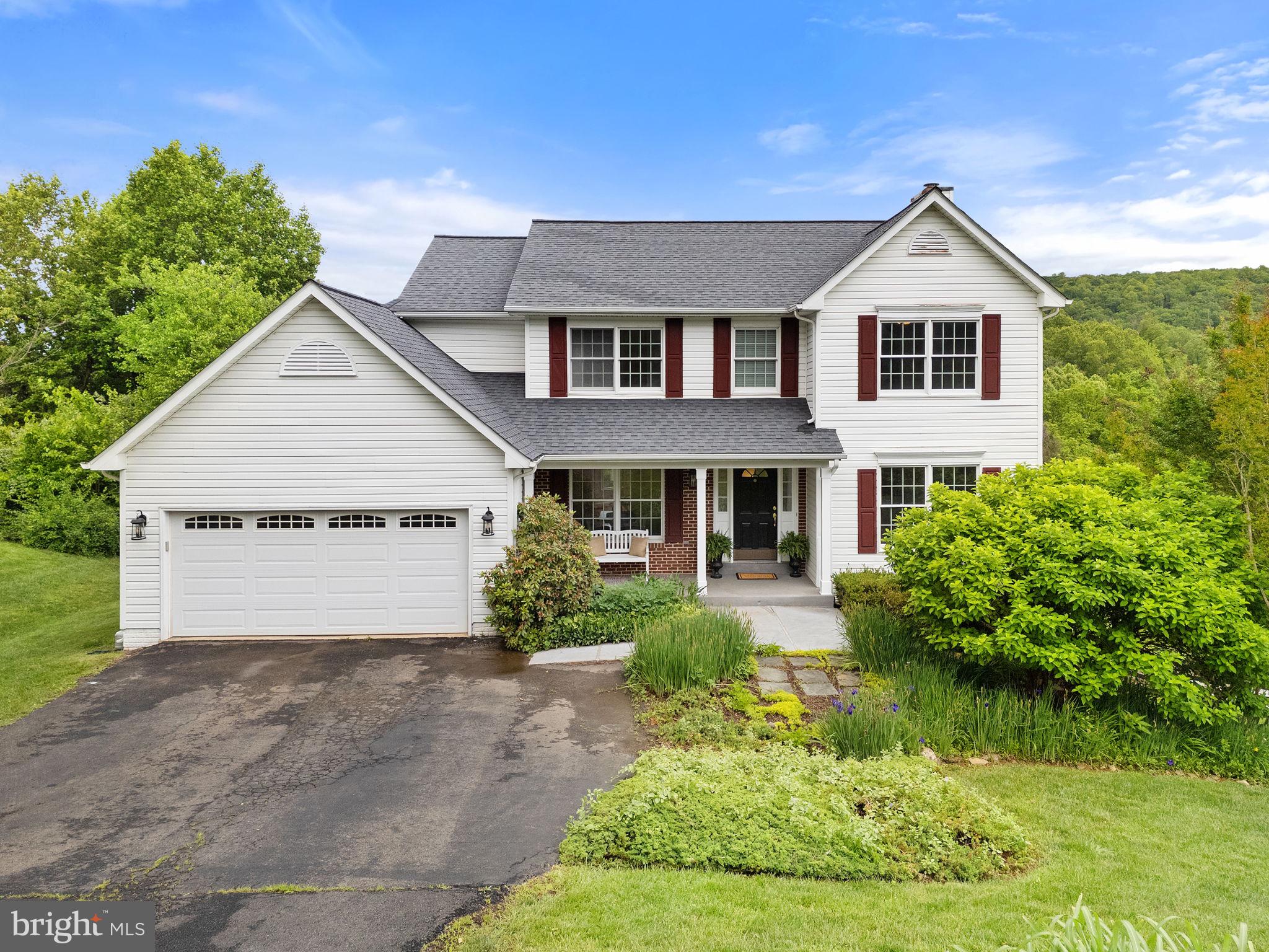5722 POND VIEW LANE