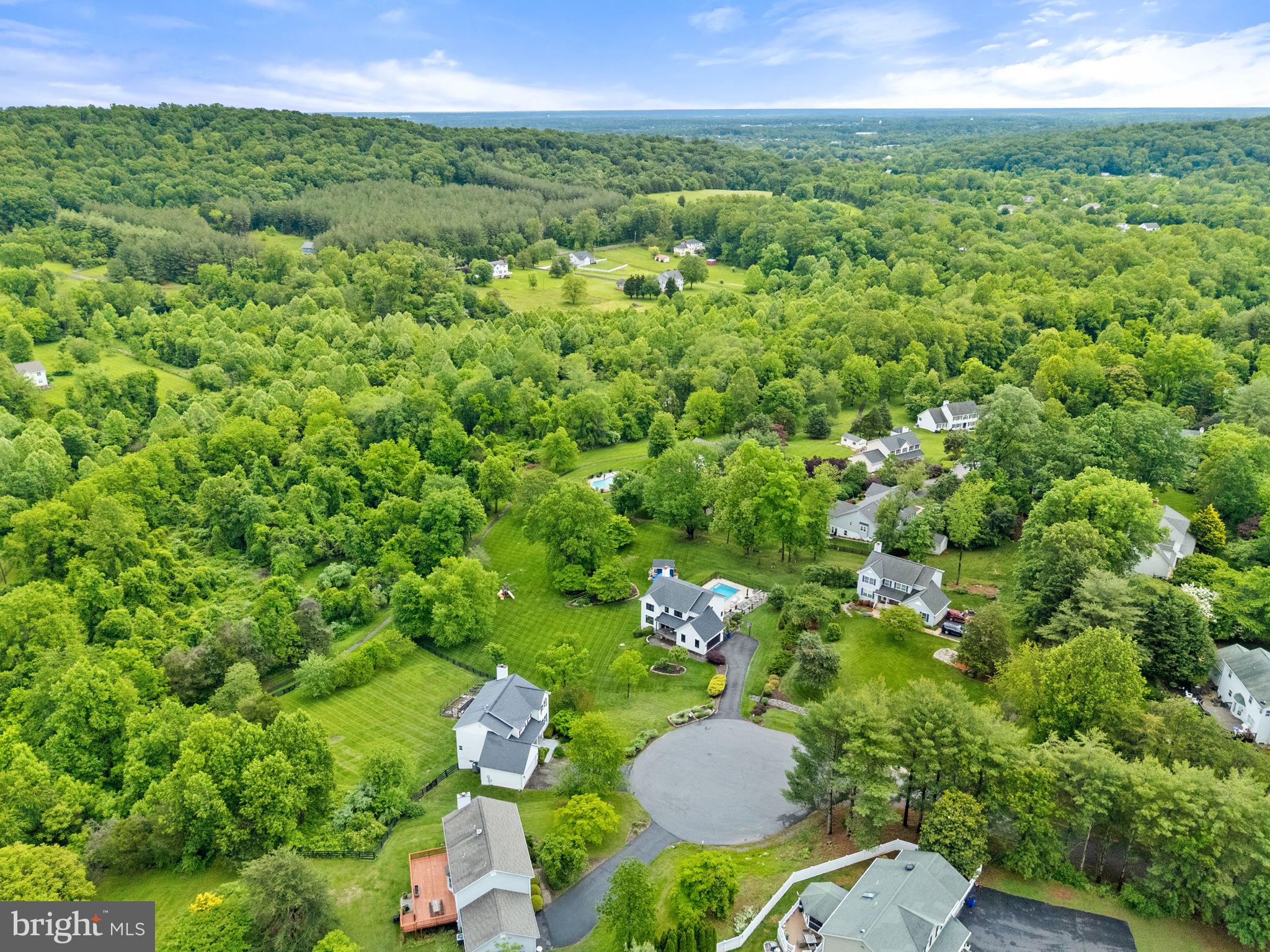5722 POND VIEW LANE