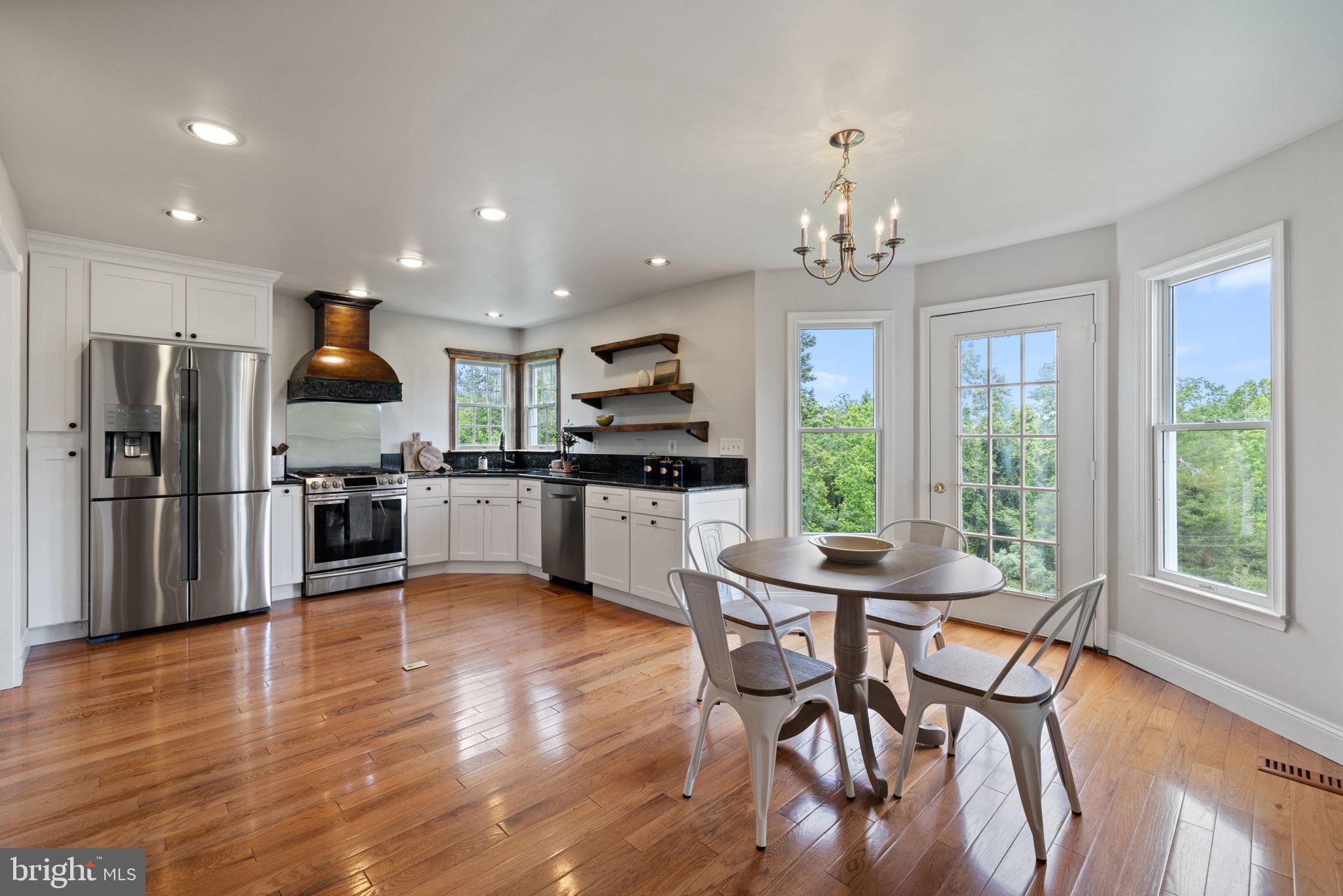 5722 POND VIEW LANE