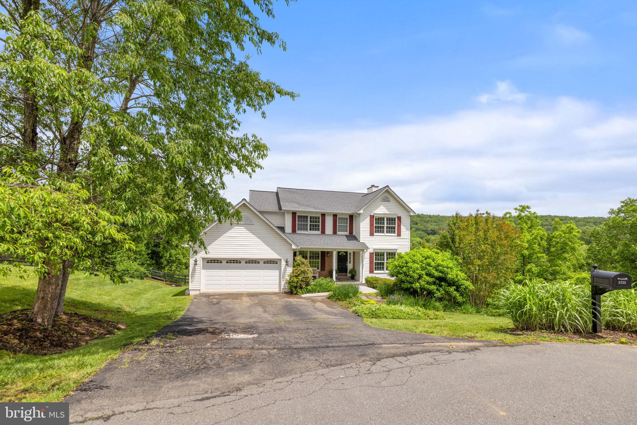 5722 POND VIEW LANE