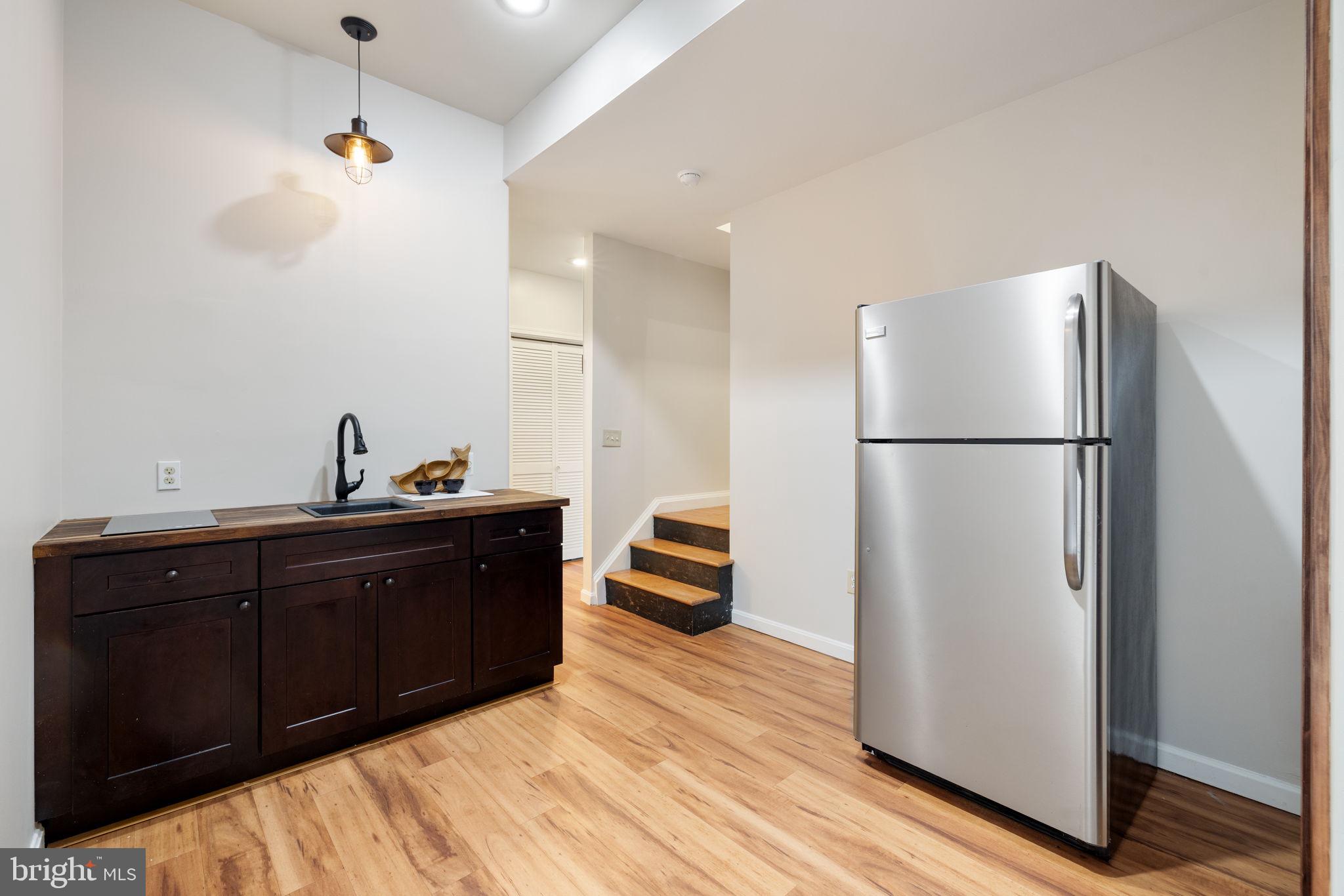 5722 POND VIEW LANE