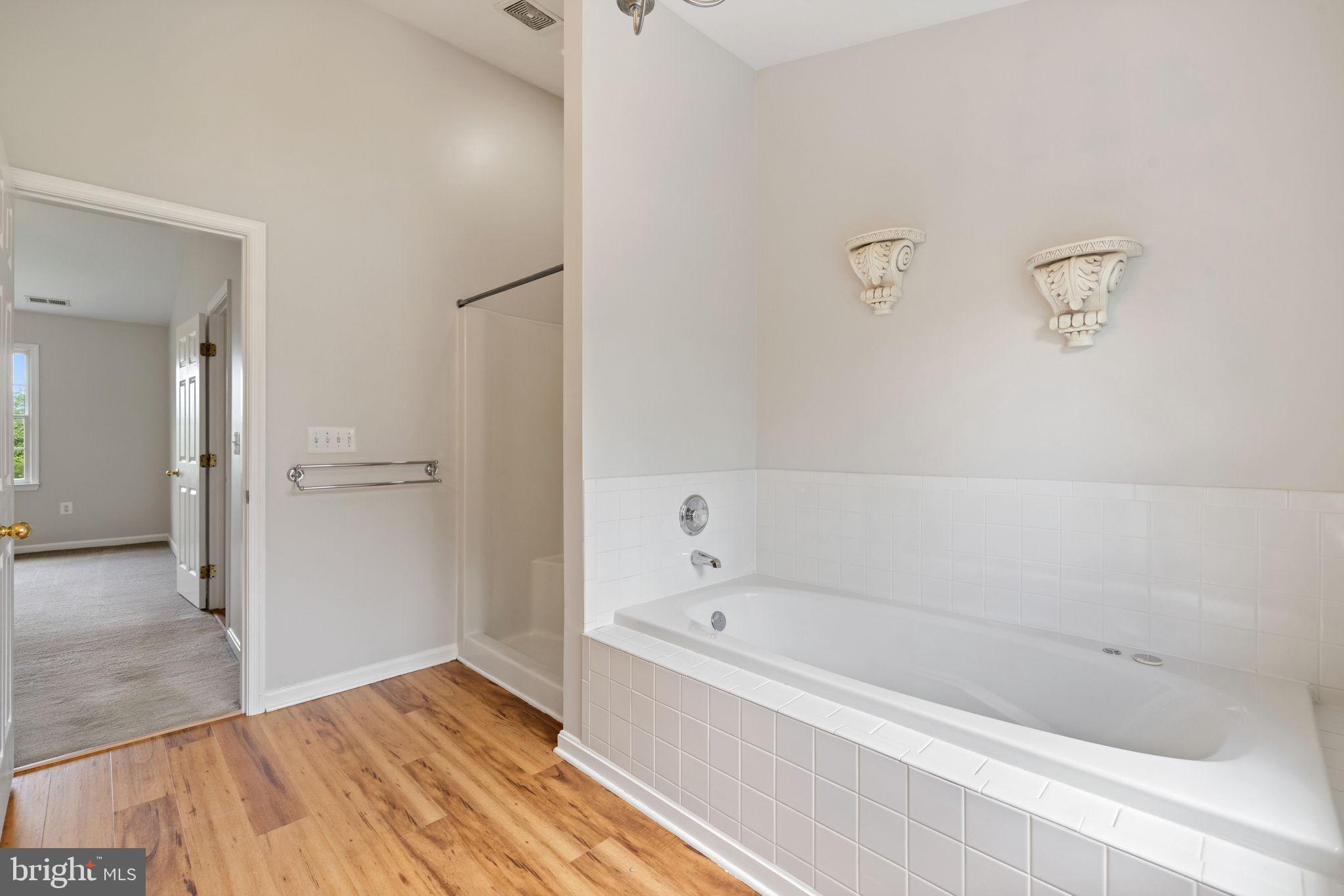 5722 POND VIEW LANE