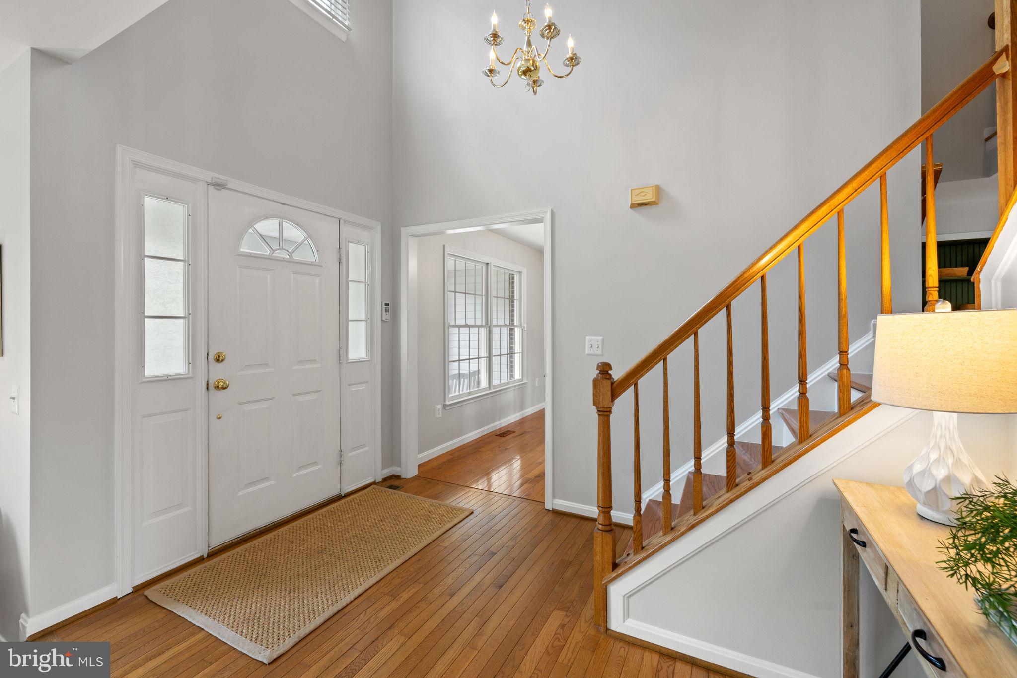 5722 POND VIEW LANE