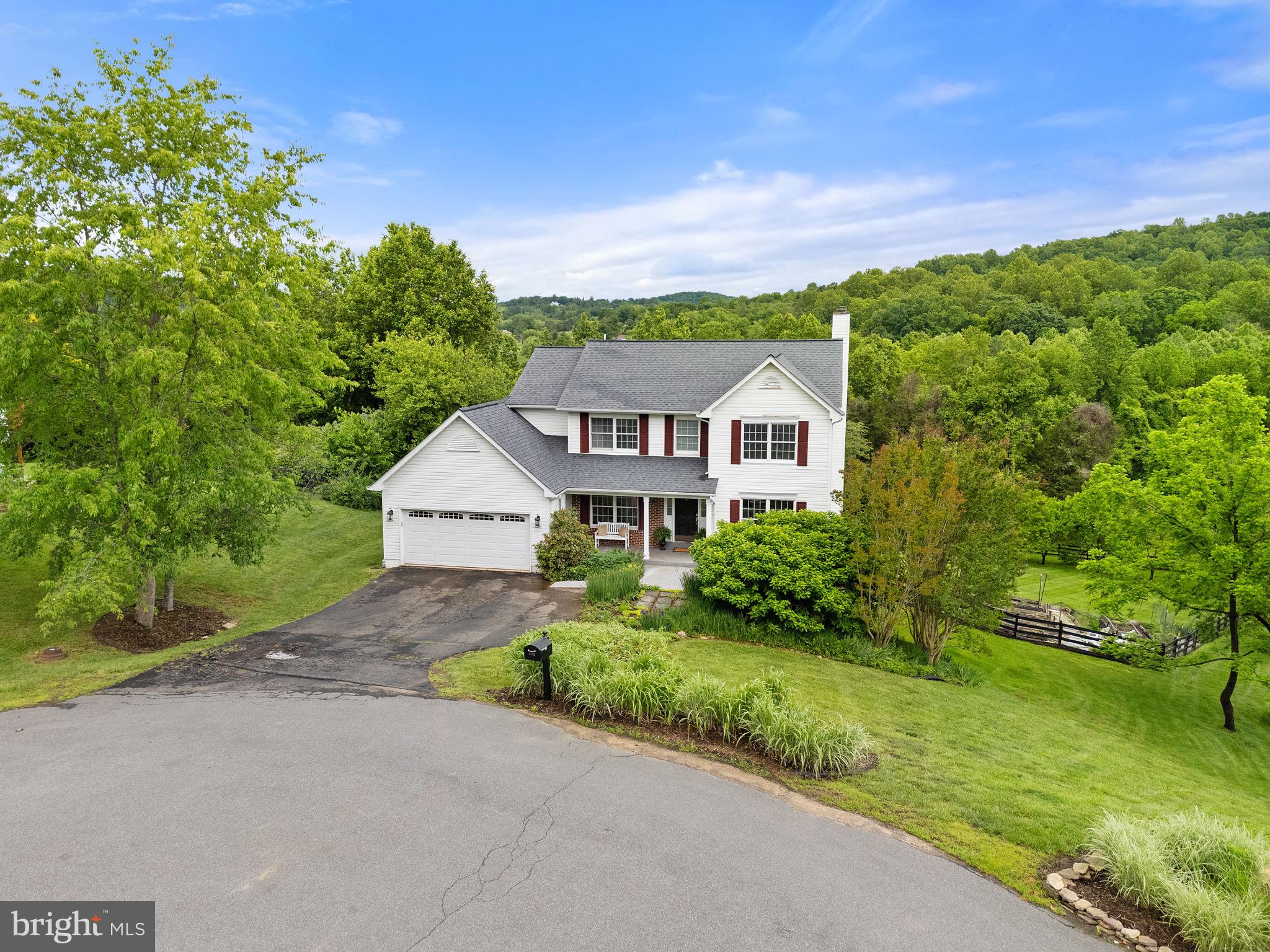 5722 POND VIEW LANE