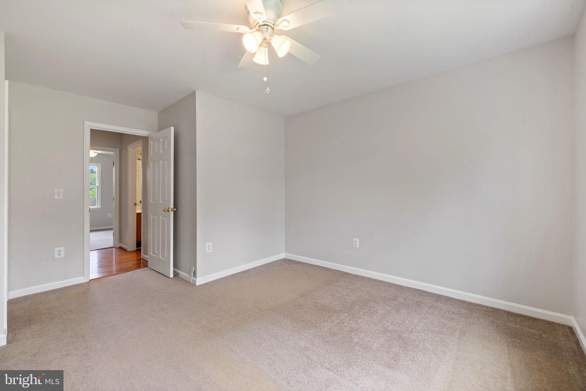 5722 POND VIEW LANE