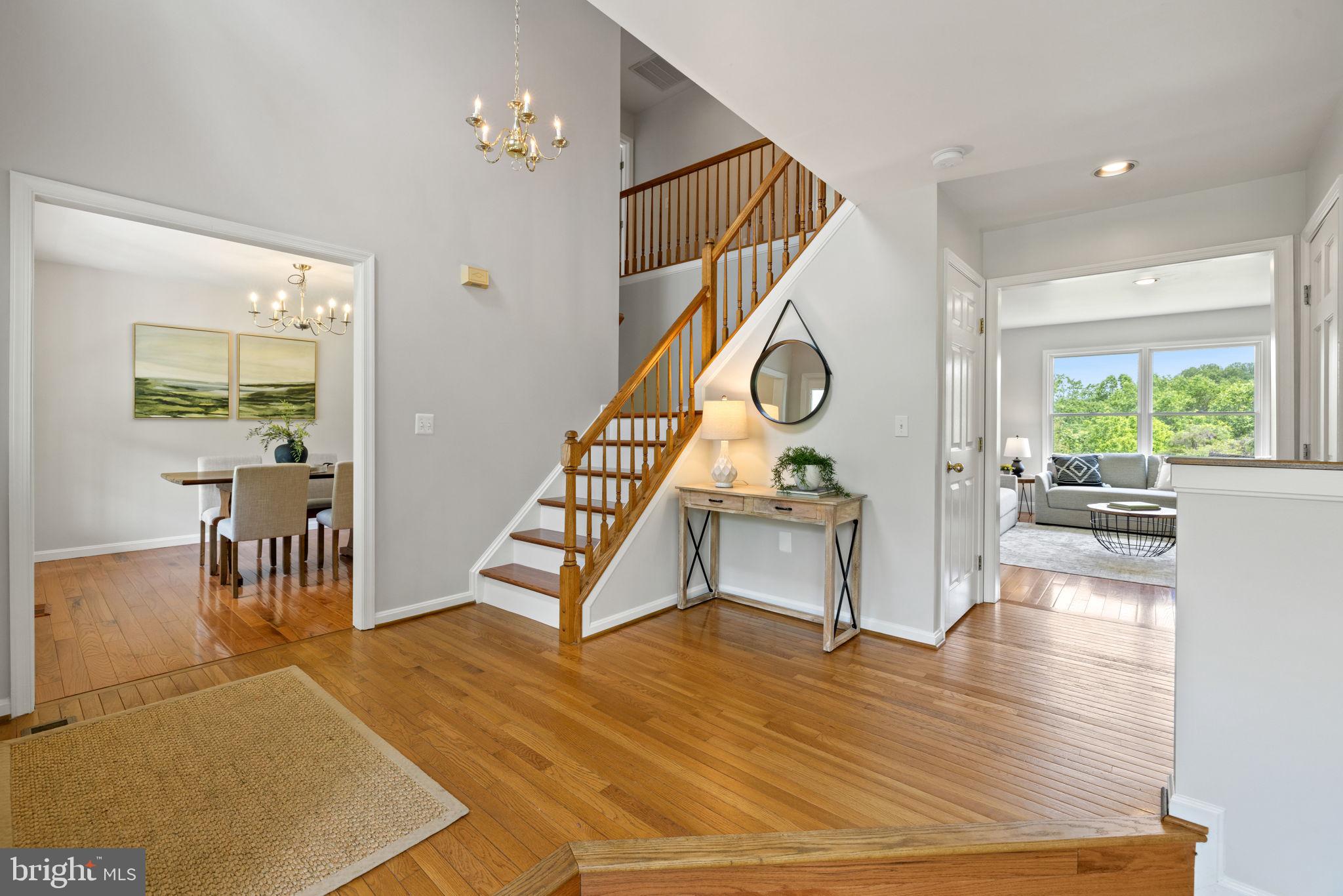 5722 POND VIEW LANE