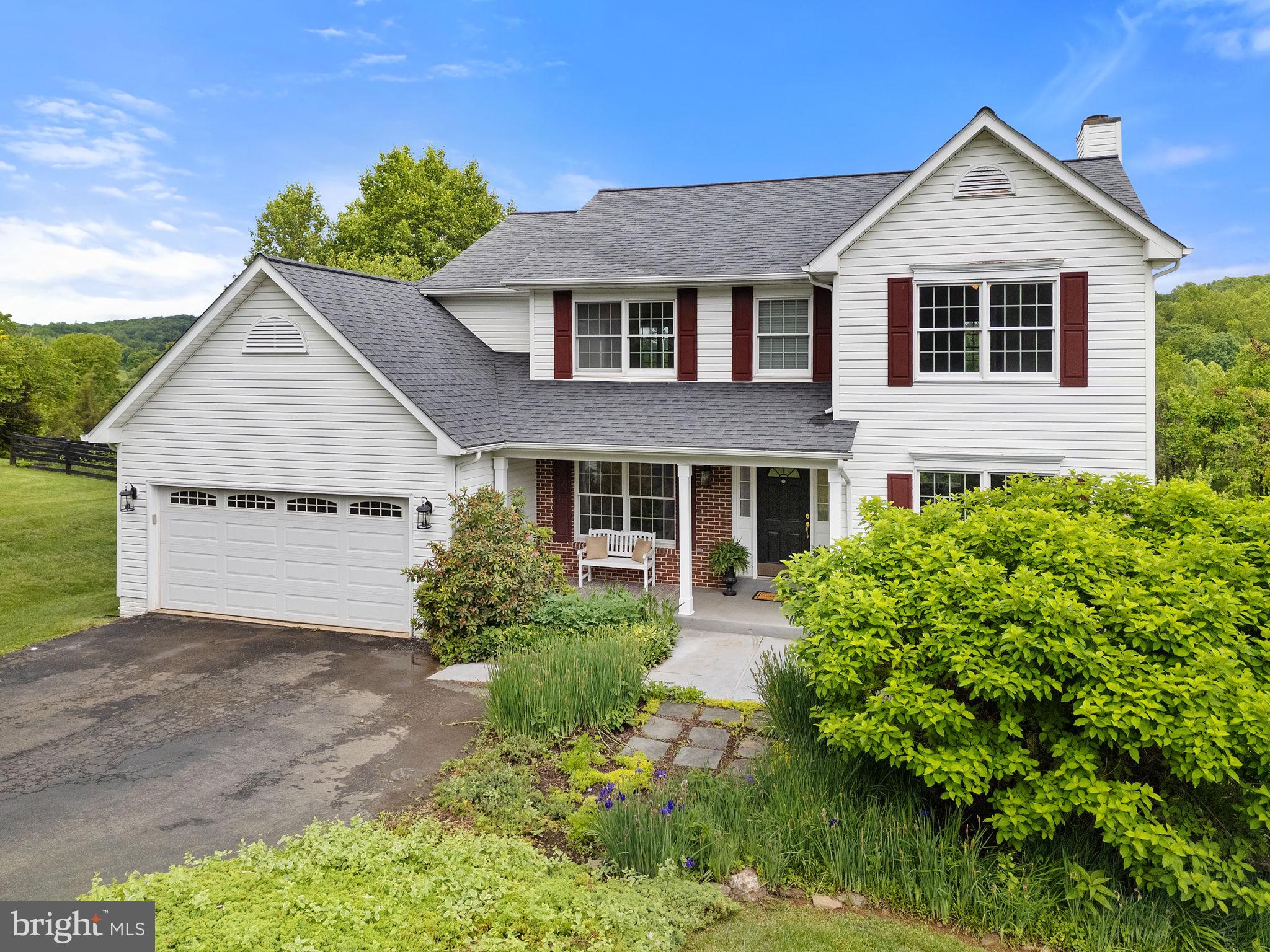 5722 POND VIEW LANE